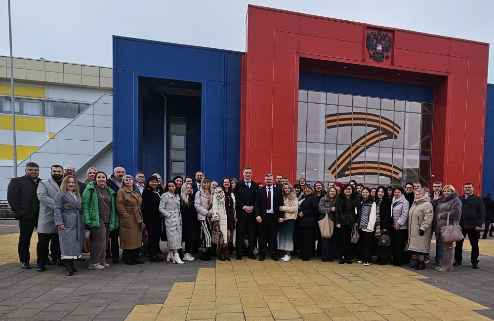 Сотрудники агентства недвижимости Альянс КМВ